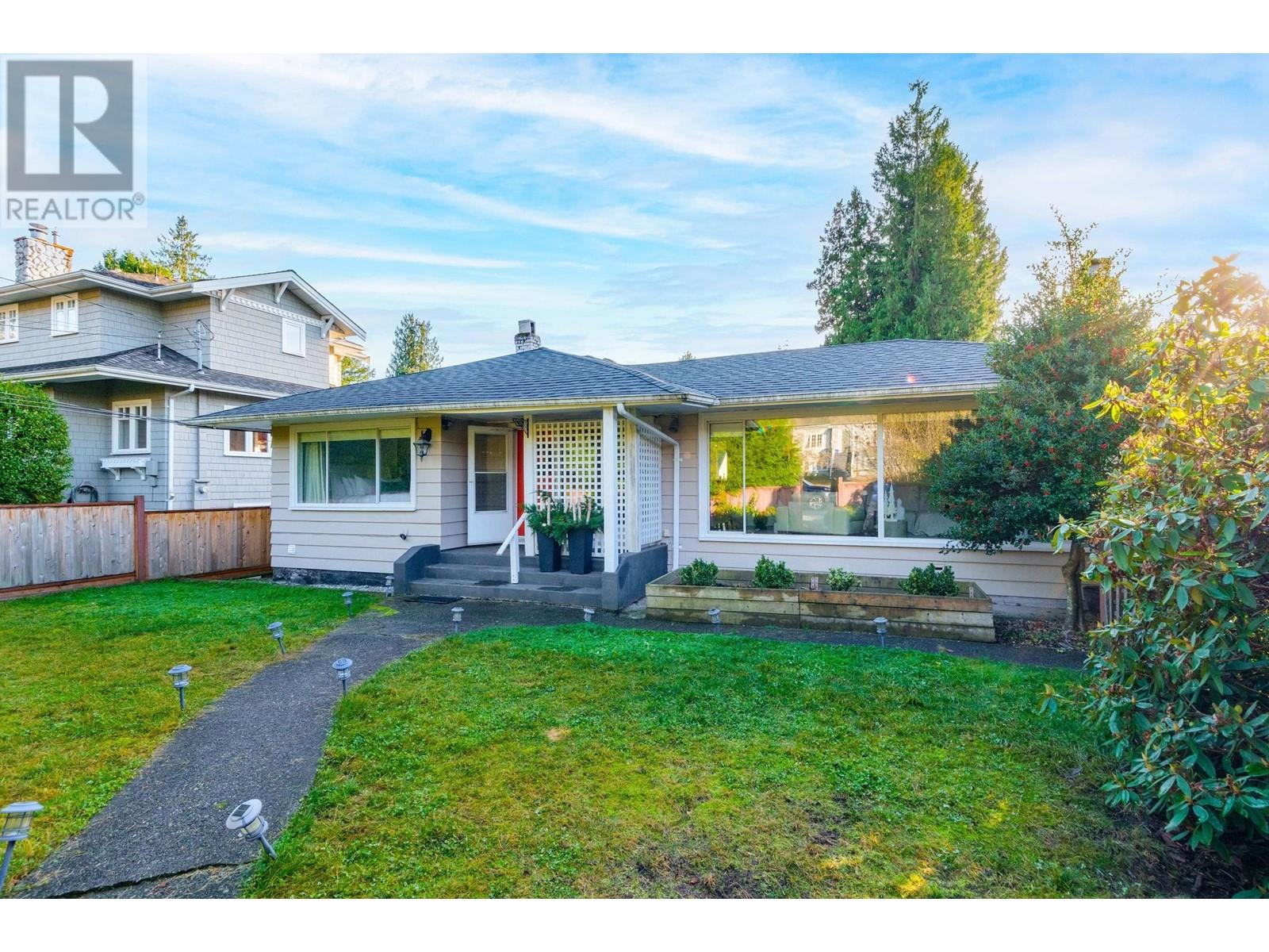 Property at 2250 HAYWOOD AVENUE image 2