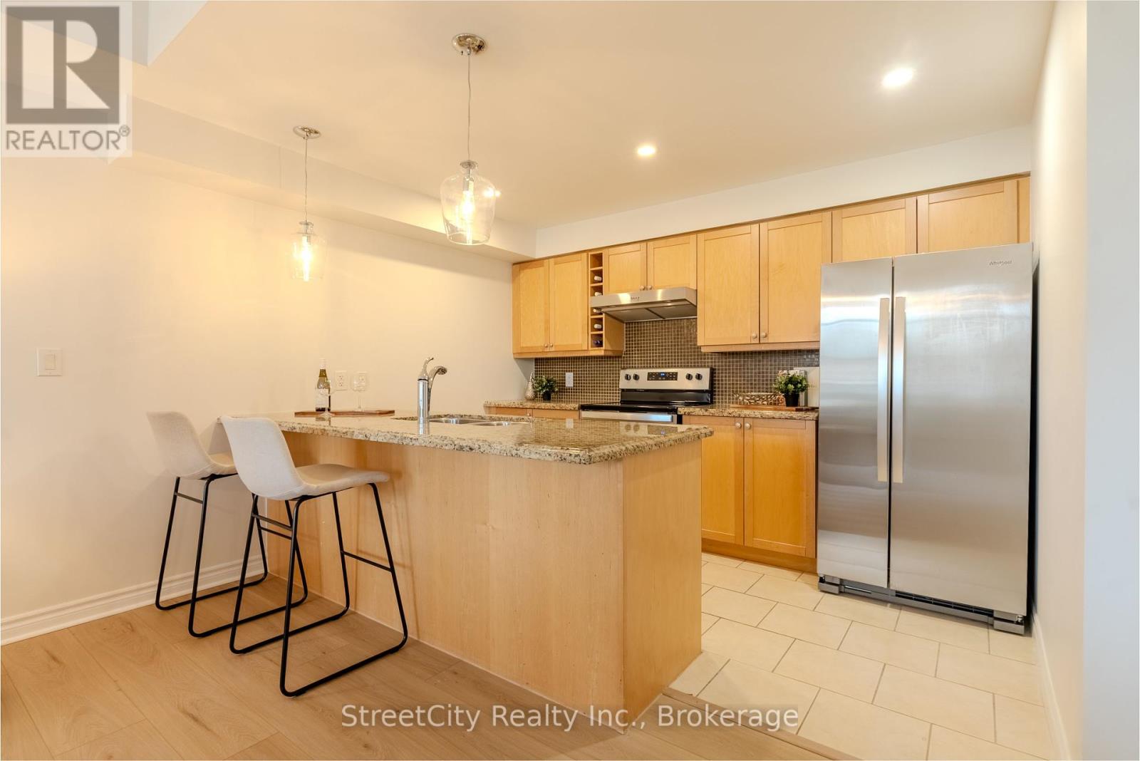 212 - 400 Romeo Street N, Stratford, Ontario  N5A 0A2 - Photo 10 - X12102305