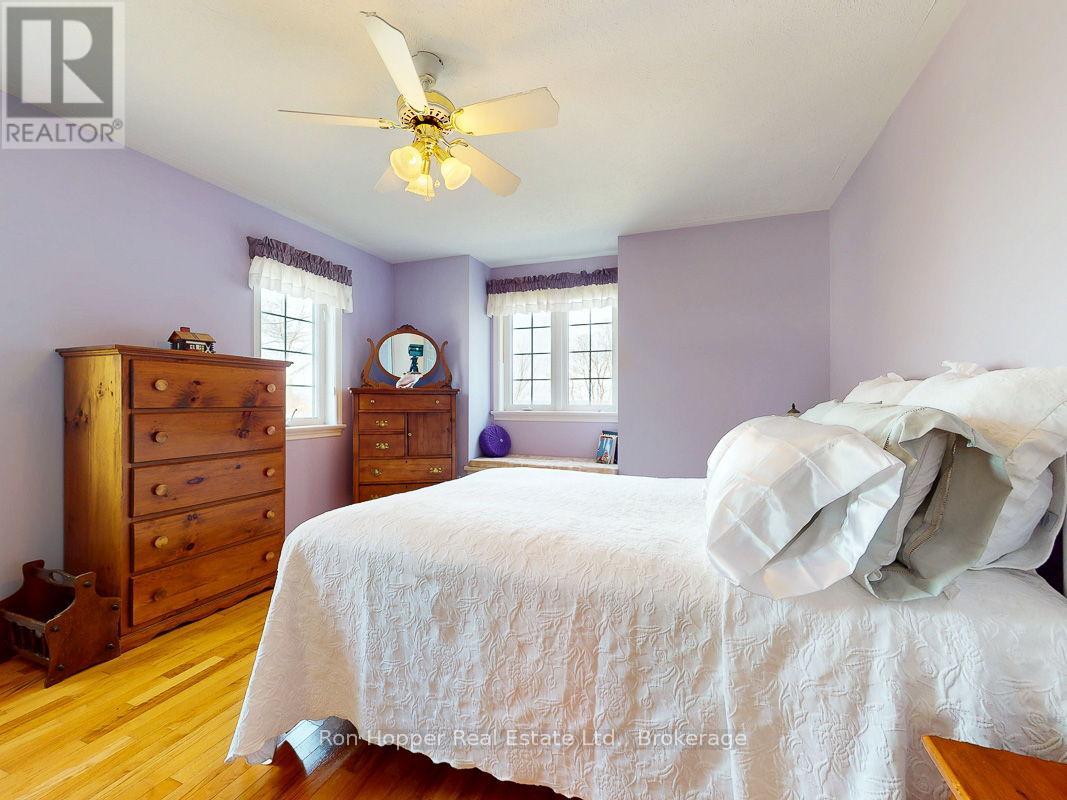 110 Cottage Lane, Georgian Bluffs, Ontario  N4K 5N4 - Photo 30 - X12102318