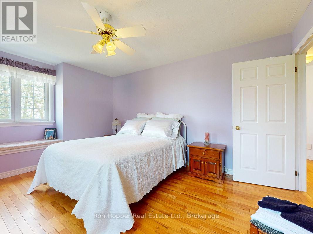 110 Cottage Lane, Georgian Bluffs, Ontario  N4K 5N4 - Photo 31 - X12102318