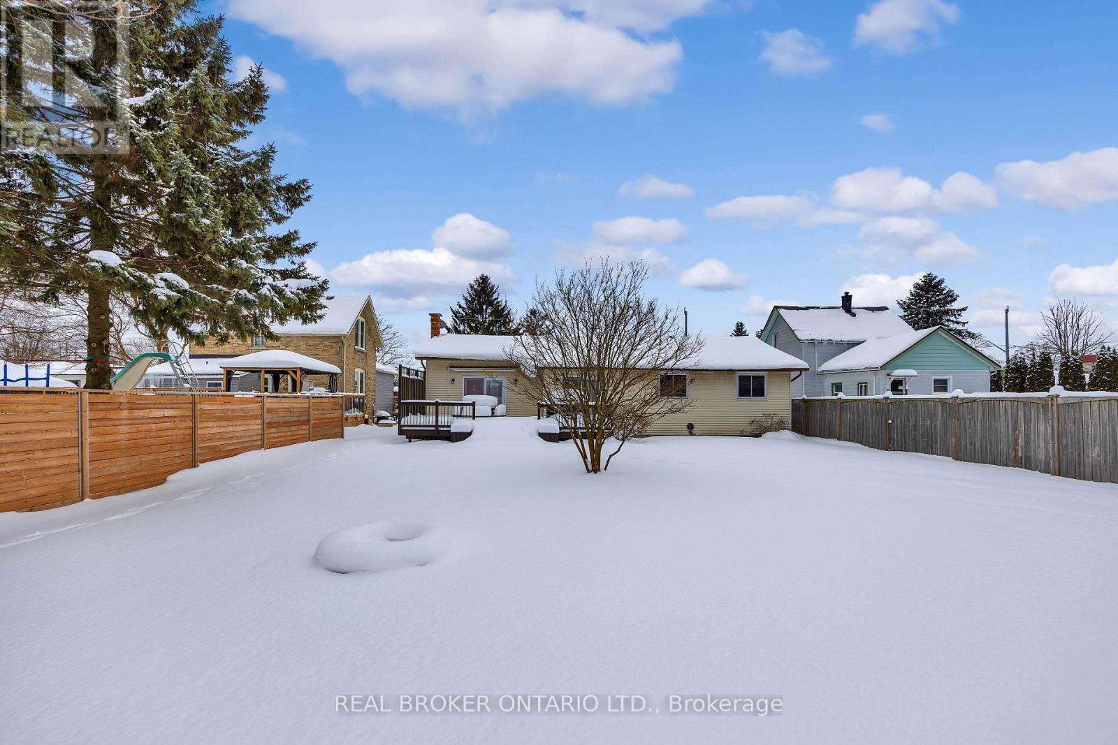 550 Raglan Street, Minto, Ontario  N0G 2P0 - Photo 25 - X11938148