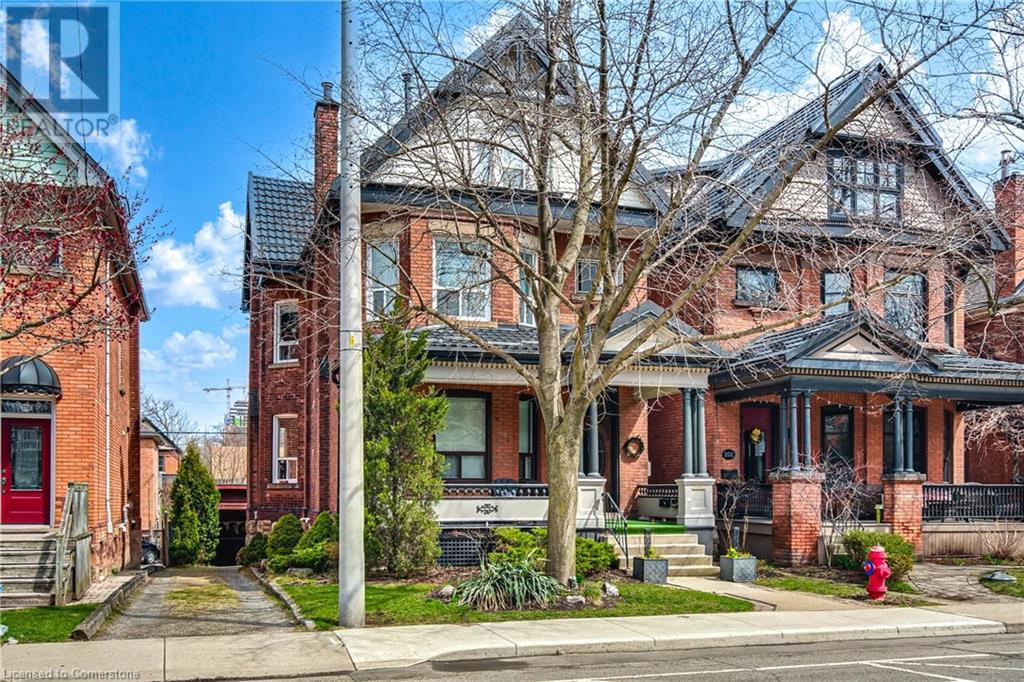 Property at 204 HERKIMER Street image 2