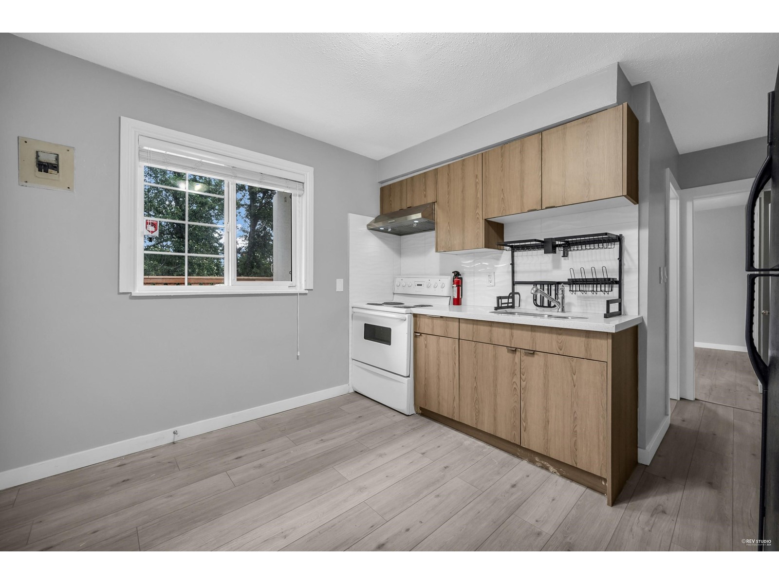 13275 95a Avenue, Surrey, British Columbia  V3V 1R4 - Photo 3 - R2991668