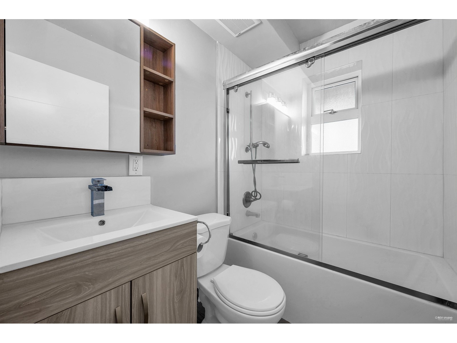 13275 95a Avenue, Surrey, British Columbia  V3V 1R4 - Photo 13 - R2991668