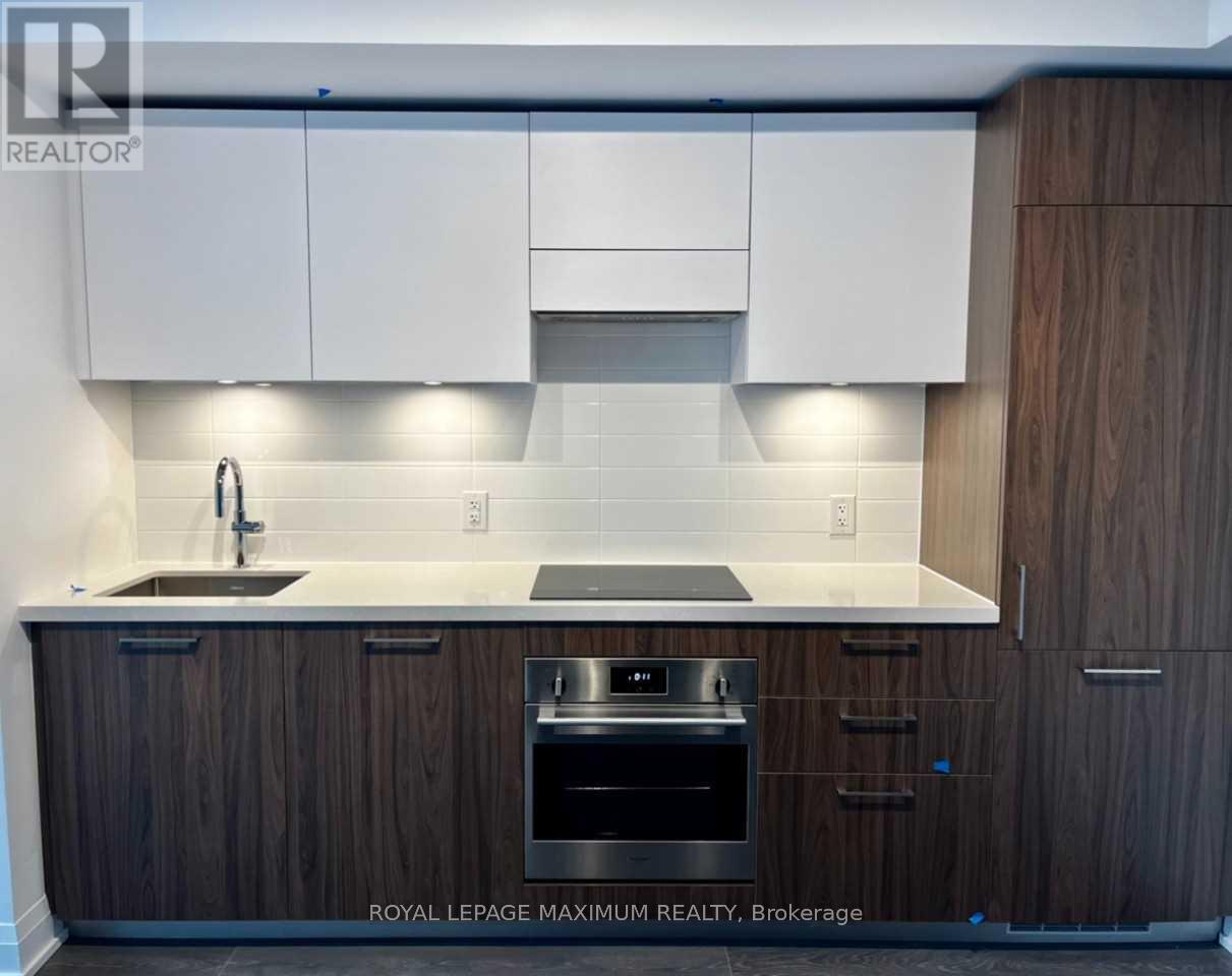 407 - 33 Frederick Todd Way, Toronto, Ontario  M4G 0C9 - Photo 2 - C12102301