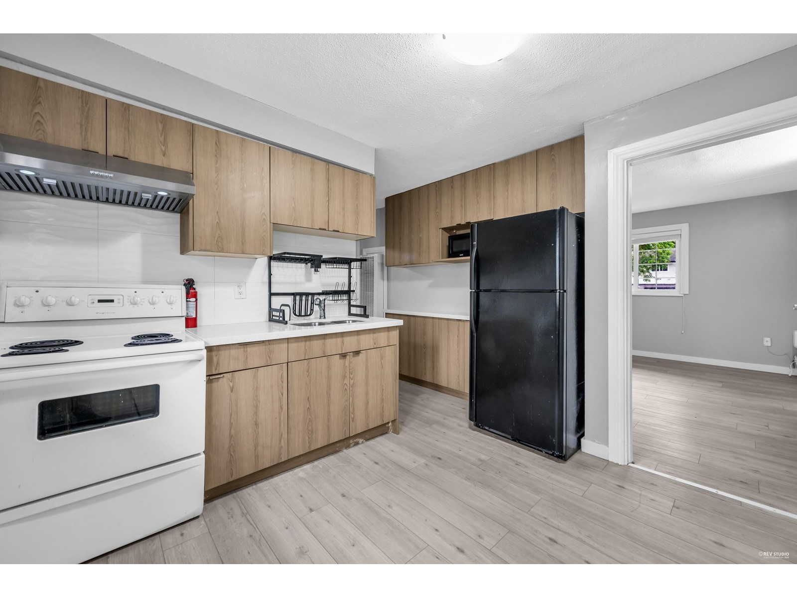 Property at 13275 95A AVENUE image 4