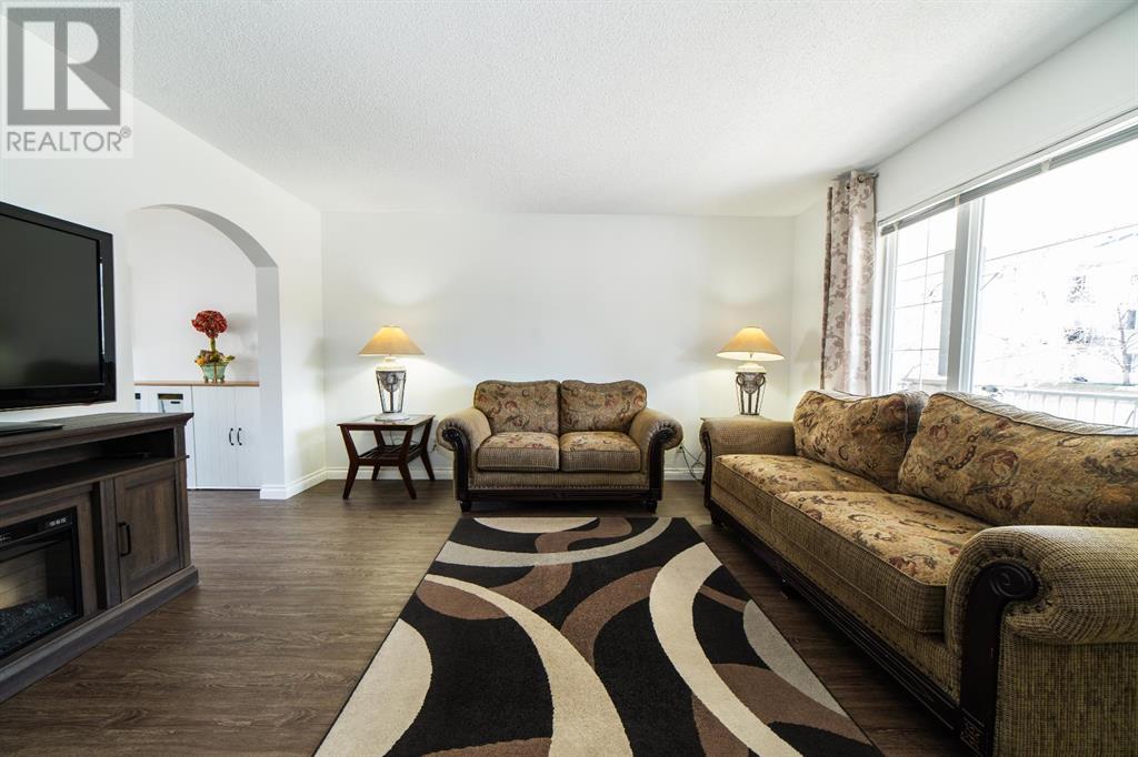 Property at 2376 Eversyde Avenue SW image 5