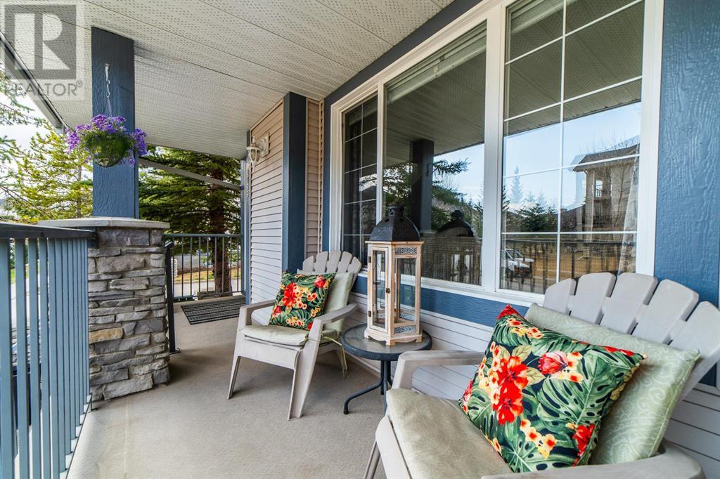 Property at 2376 Eversyde Avenue SW image 3