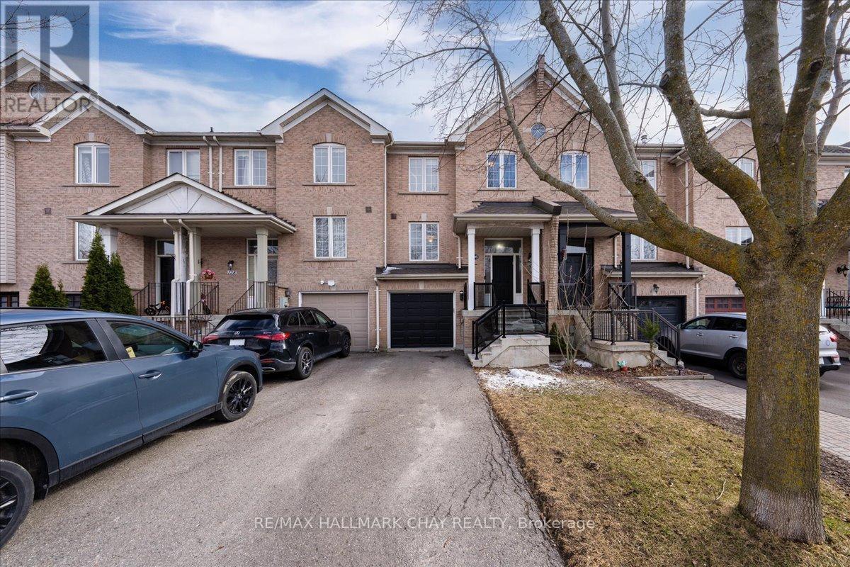 Property at 126 BANBROOKE CRESCENT image 2