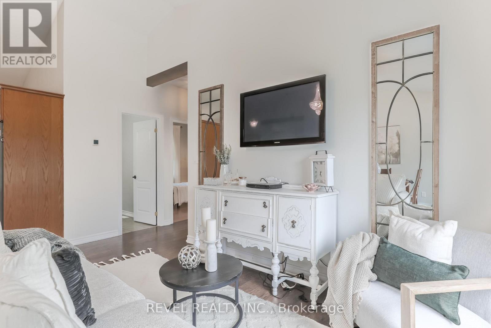 9 Grills Road, Kawartha Lakes, Ontario  K0M 2C0 - Photo 11 - X12102553