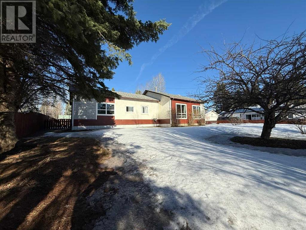 Property at 456 69 Street image 3