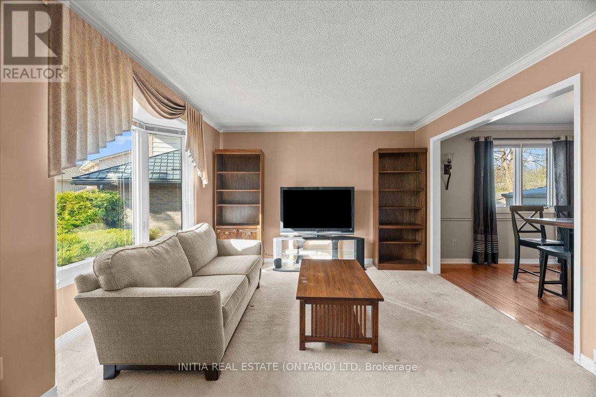 Photo 9 of 49 for 75 Westridge Place