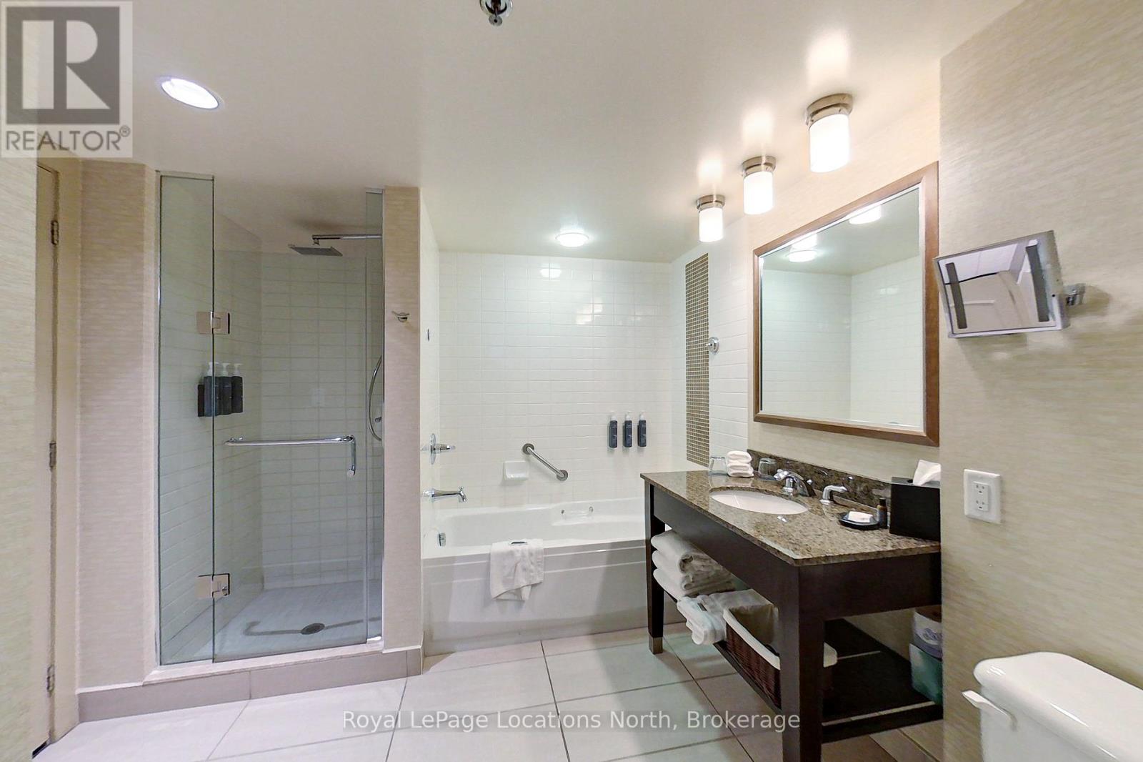 164 - 220 Gord Canning Drive, Blue Mountains, Ontario  L9Y 0V9 - Photo 10 - X12102393