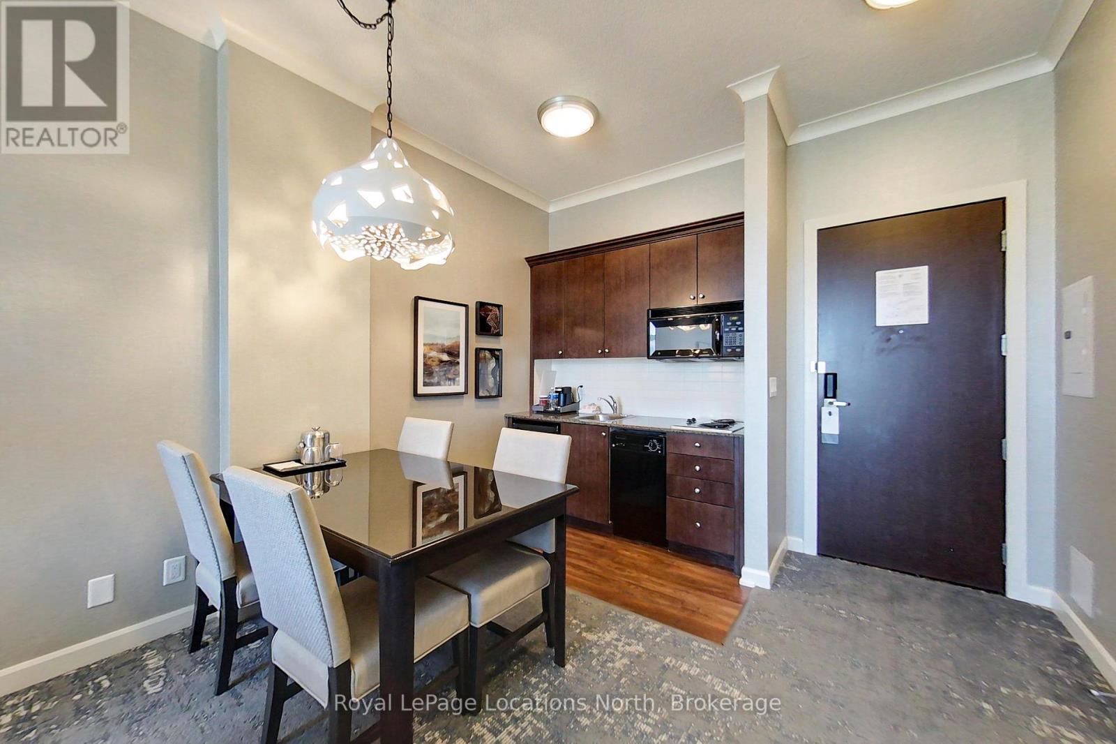 164 - 220 Gord Canning Drive, Blue Mountains, Ontario  L9Y 0V9 - Photo 2 - X12102393
