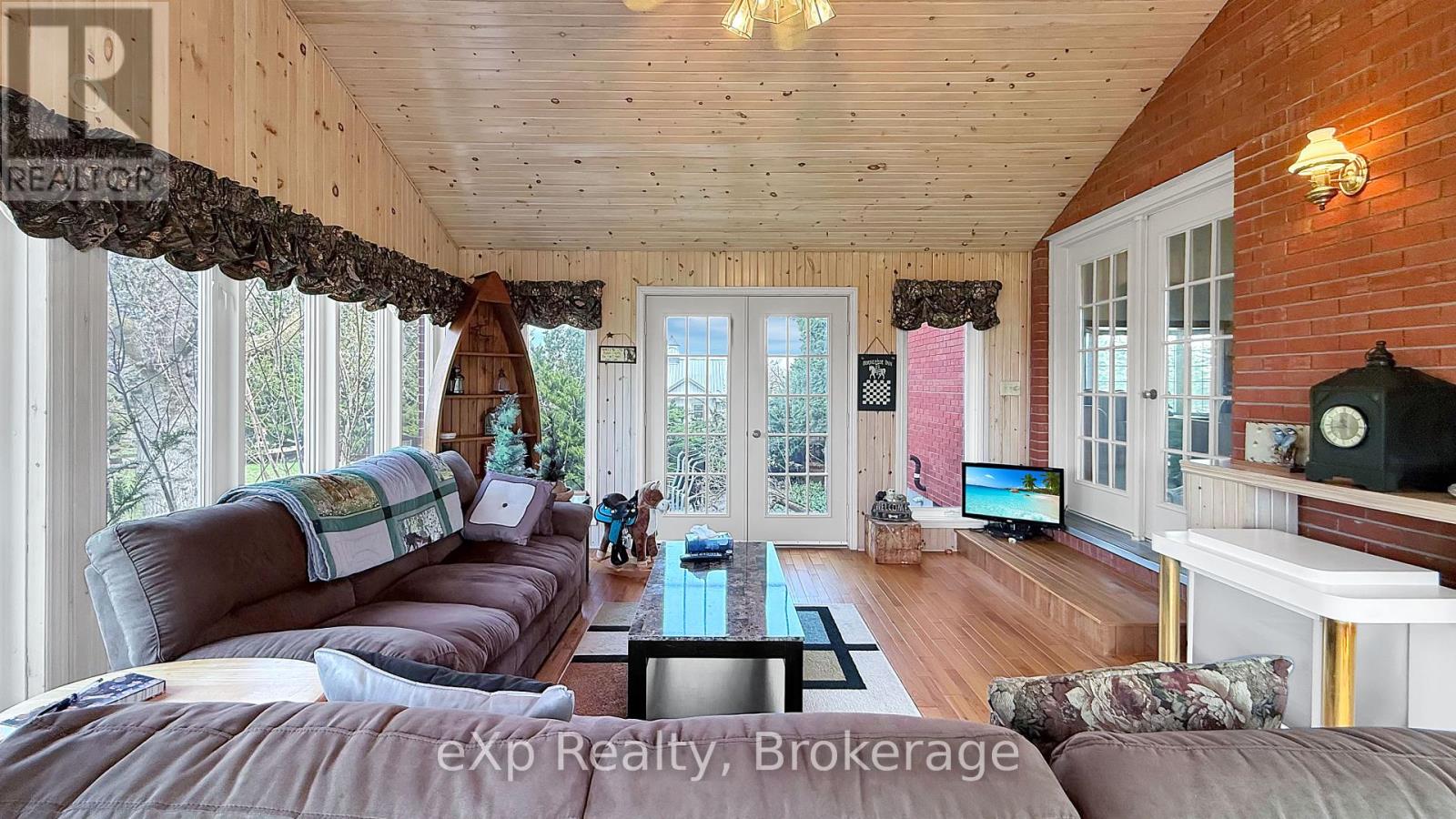 402191 Grey Road 4, West Grey, Ontario  N4N 3B8 - Photo 14 - X12102526