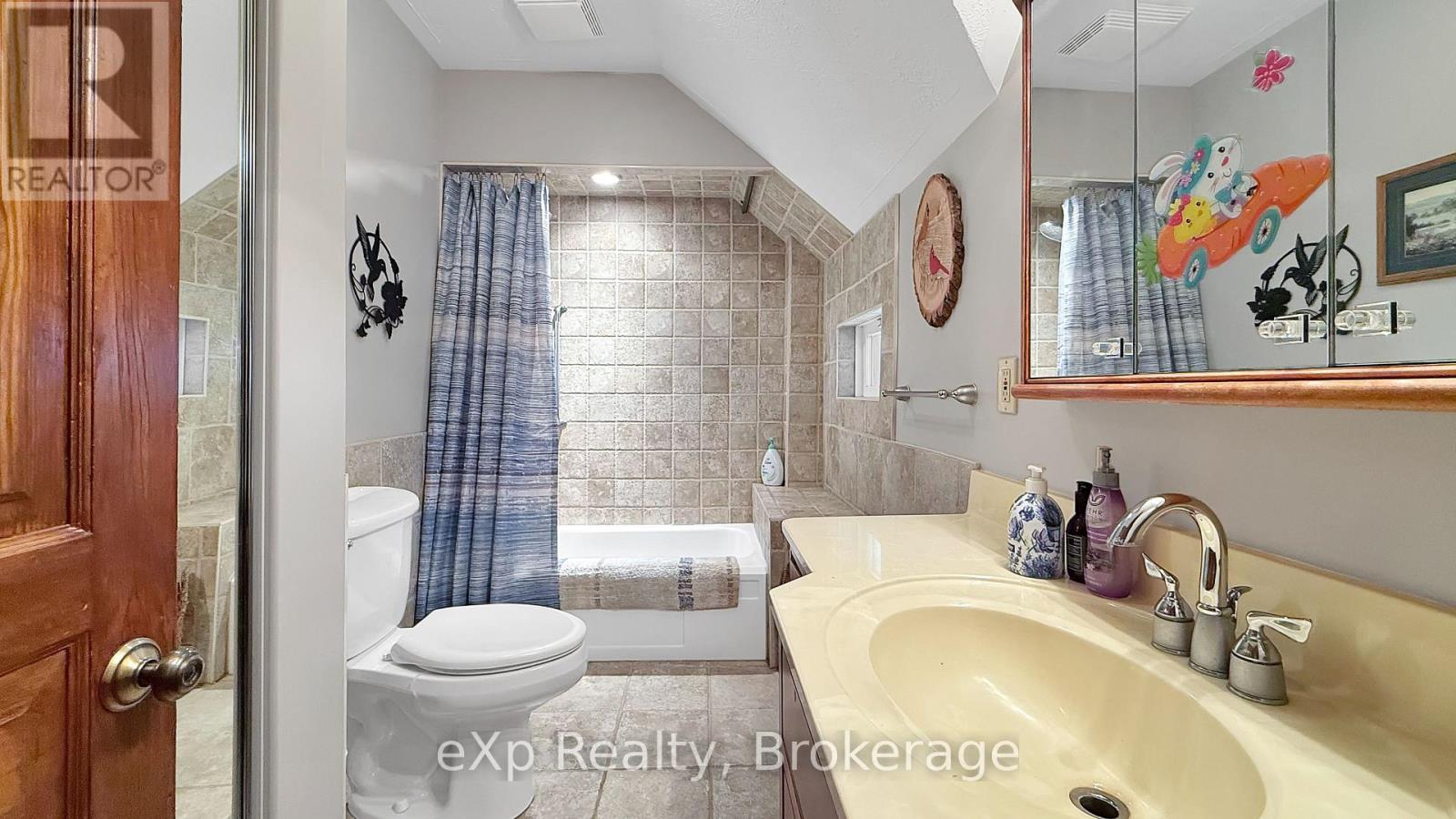 402191 Grey Road 4, West Grey, Ontario  N4N 3B8 - Photo 23 - X12102526