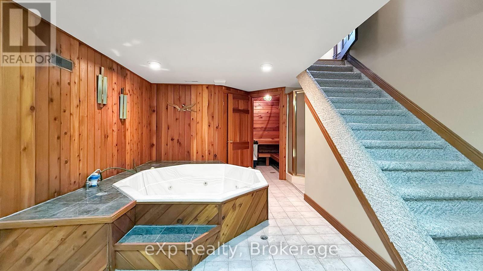 402191 Grey Road 4, West Grey, Ontario  N4N 3B8 - Photo 24 - X12102526