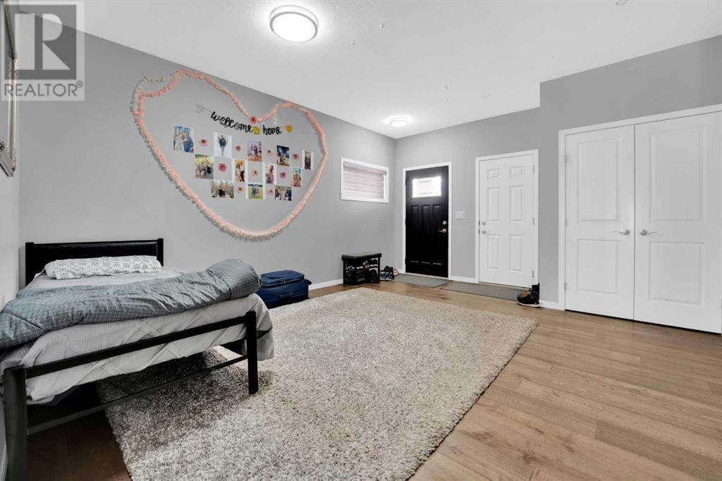30 Savanna Gardens Ne, Calgary, Alberta  T3J 0Z1 - Photo 4 - A2210743