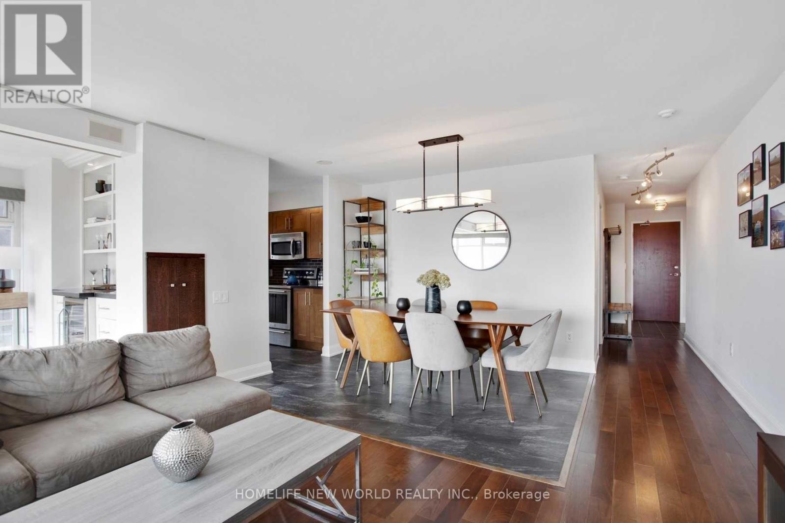 2105 - 2181 Yonge Street, Toronto, Ontario  M4S 3H7 - Photo 10 - C12102395