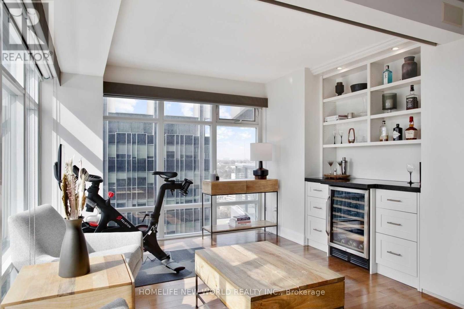 2105 - 2181 Yonge Street, Toronto, Ontario  M4S 3H7 - Photo 12 - C12102395