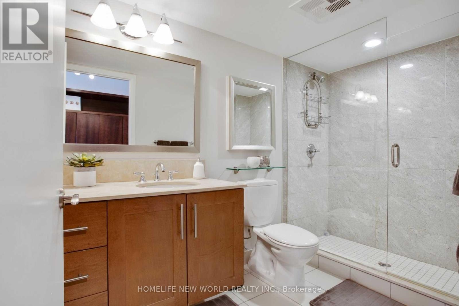 2105 - 2181 Yonge Street, Toronto, Ontario  M4S 3H7 - Photo 21 - C12102395