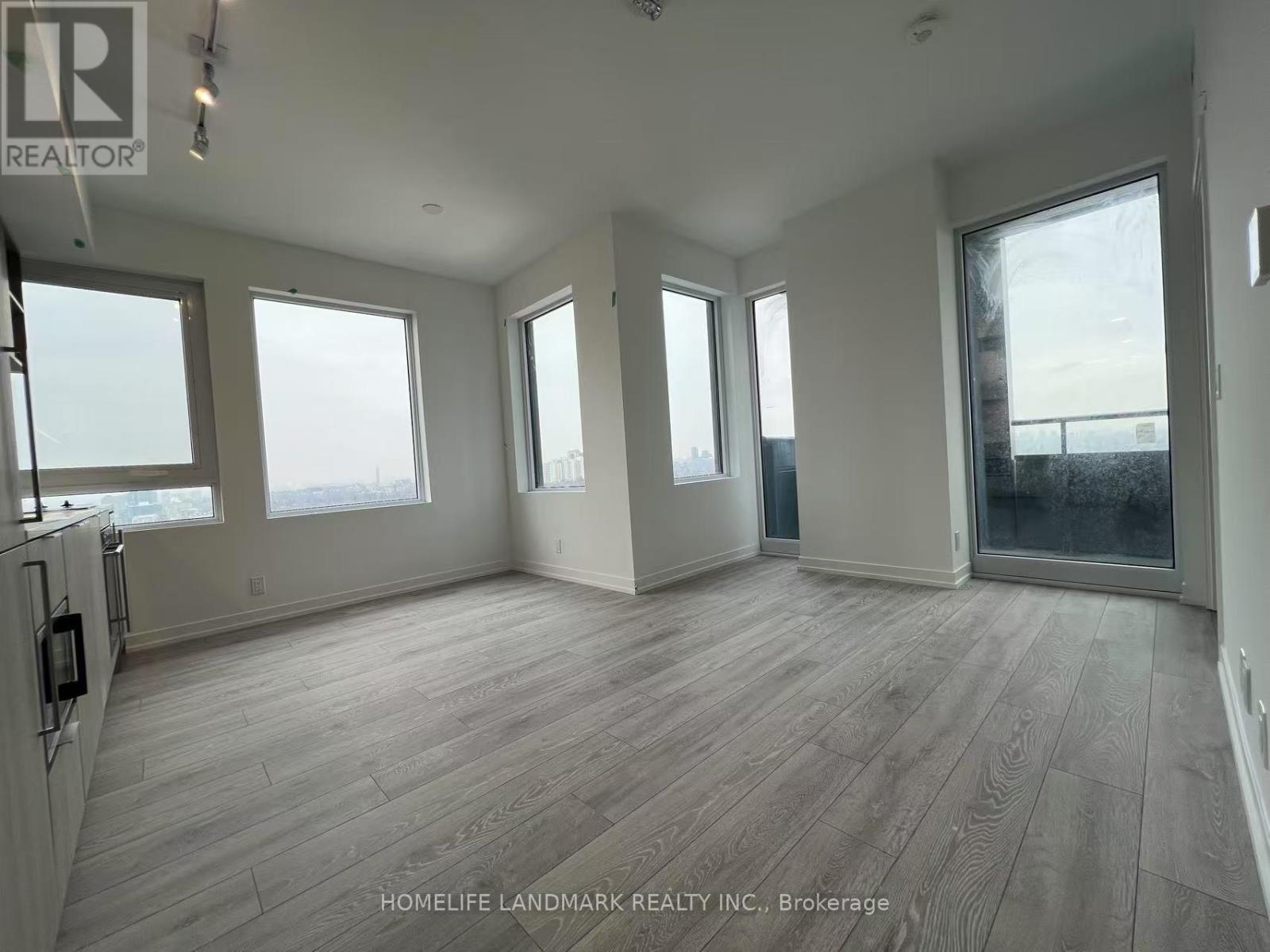 1806 - 2020 Bathurst Street, Toronto, Ontario  M5P 0A6 - Photo 3 - C12102469