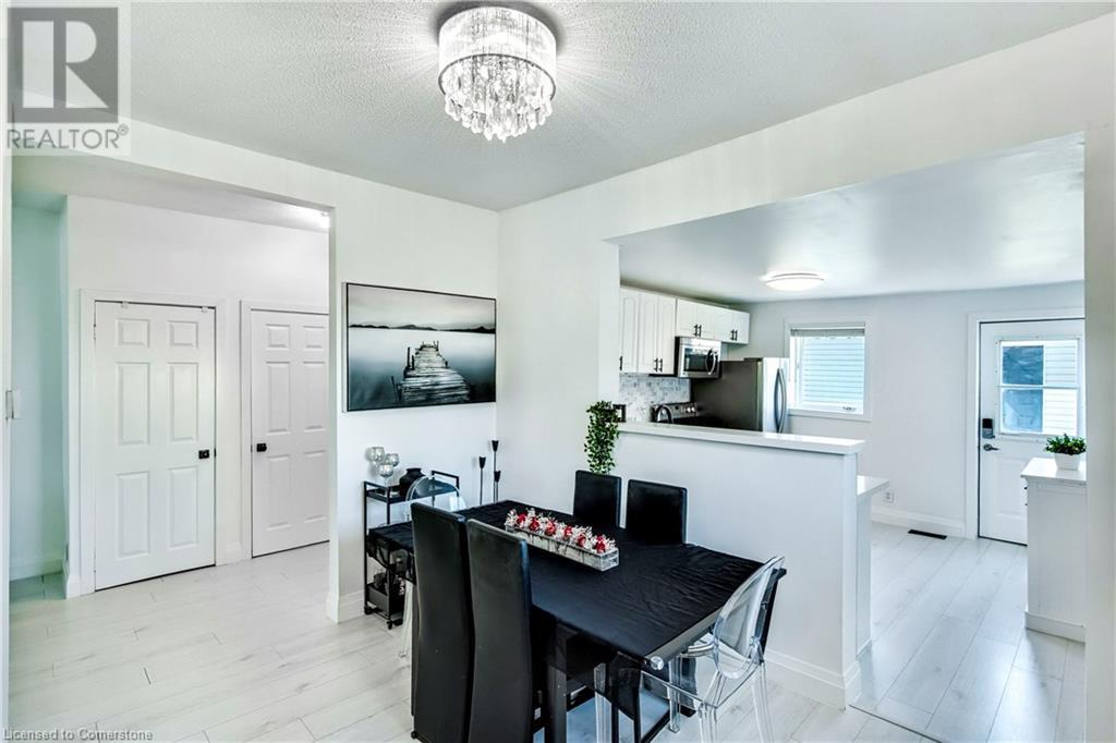 39 Division Street, Hamilton, Ontario  L8H 4Z7 - Photo 11 - 40720435