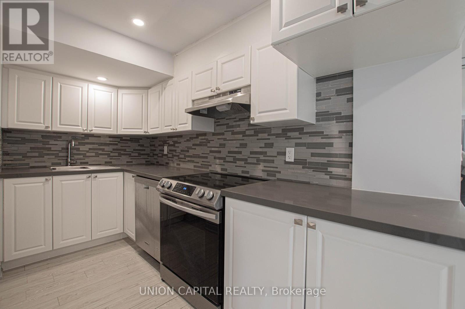 Bsmt - 259 Walter English Drive, East Gwillimbury, Ontario  L9N 0Z5 - Photo 8 - N12102460