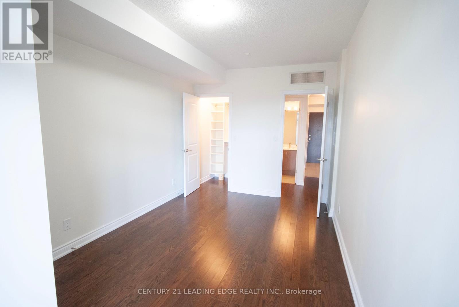 228 - 281 Woodbridge Avenue, Vaughan, Ontario  L4L 0C6 - Photo 11 - N12102520
