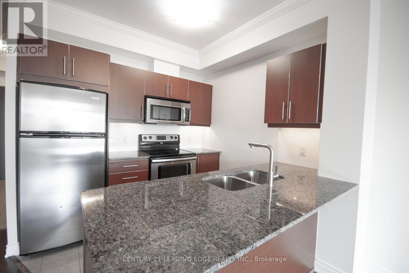 228 - 281 Woodbridge Avenue, Vaughan, Ontario  L4L 0C6 - Photo 7 - N12102520