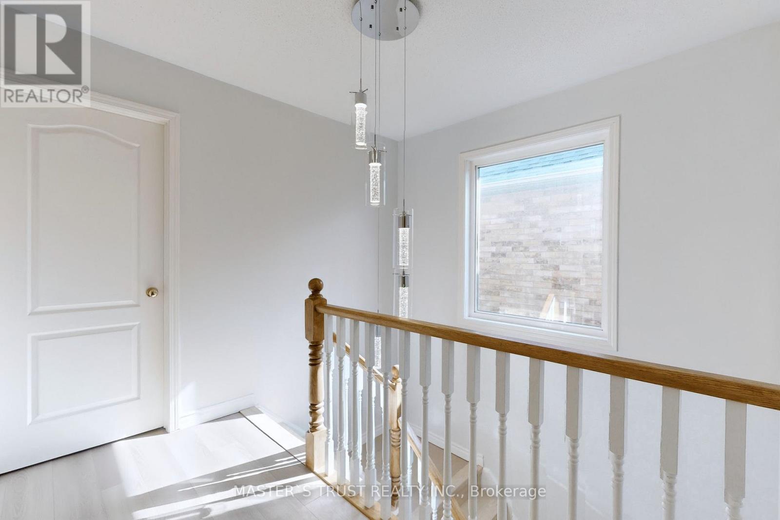 12 Castlemore Avenue, Markham, Ontario  L6C 2B3 - Photo 15 - N12102536