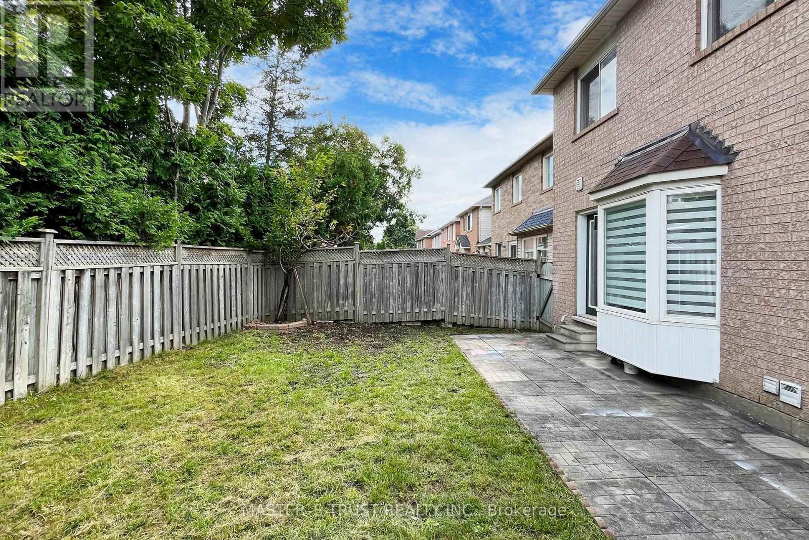 12 Castlemore Avenue, Markham, Ontario  L6C 2B3 - Photo 25 - N12102536
