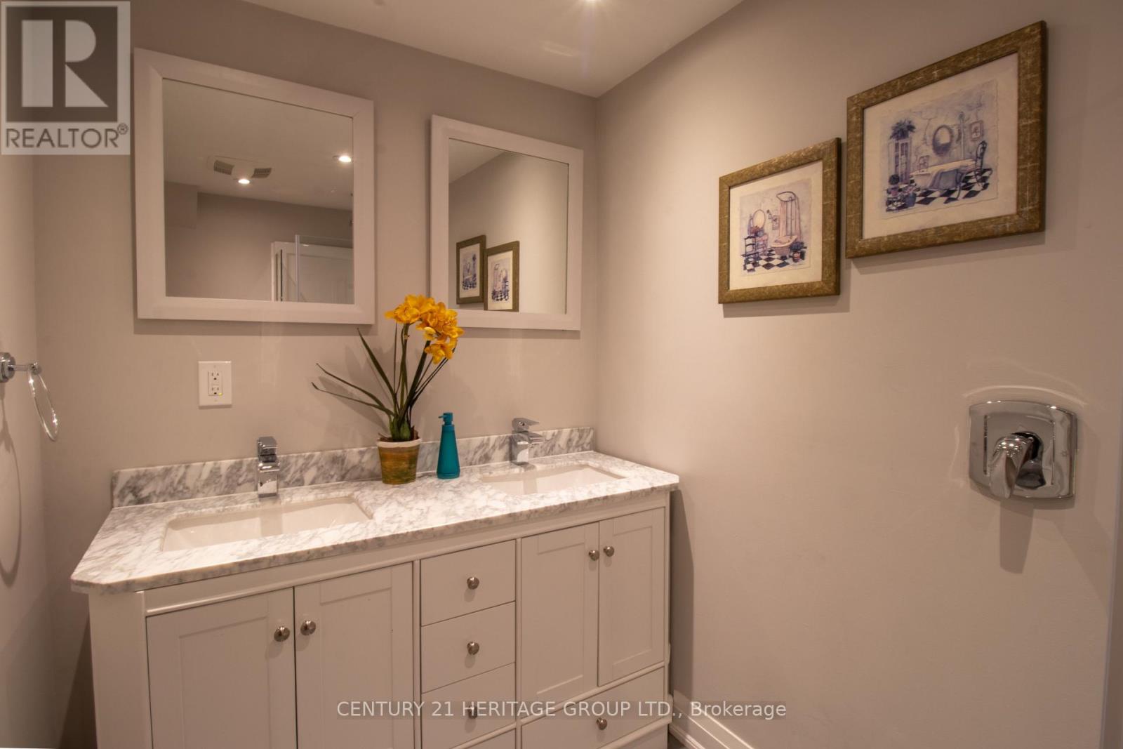 23 Kingshill Road, Richmond Hill (Oak Ridges), Ontario  L4E 4B1 - Photo 41 - N12080026