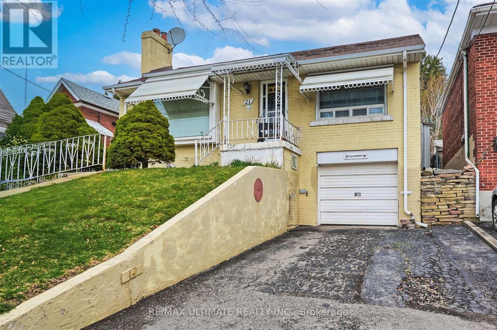 Property at 21 TRETHEWEY DRIVE image 1