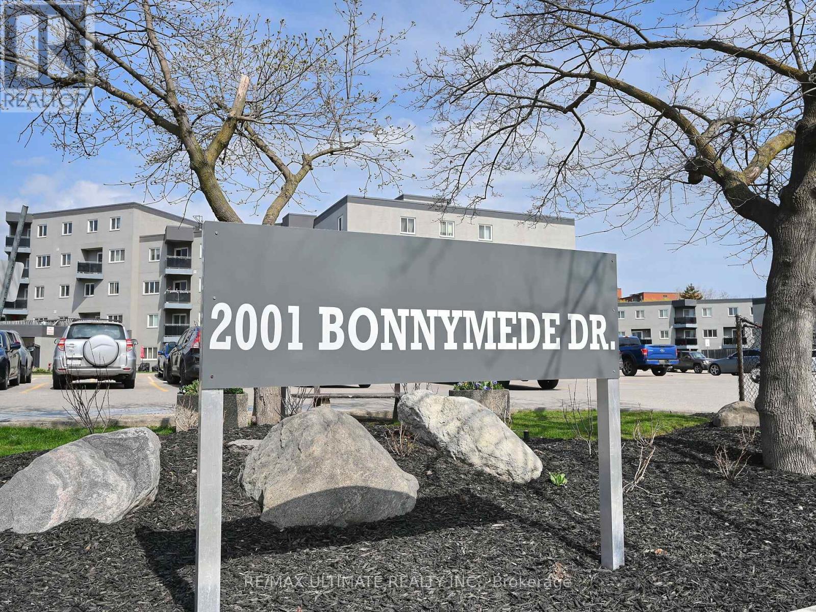 Property at 22 - 2001 BONNYMEDE DRIVE image 1