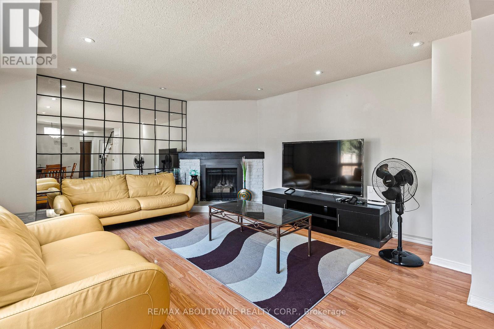 70 - 3339 Council Ring Road, Mississauga, Ontario  L5L 2A9 - Photo 7 - W12102518