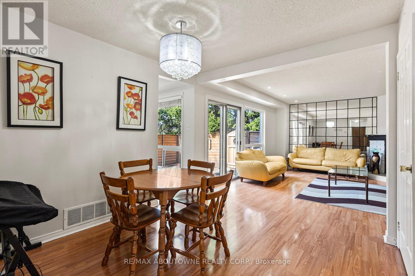 70 - 3339 Council Ring Road, Mississauga, Ontario  L5L 2A9 - Photo 8 - W12102518