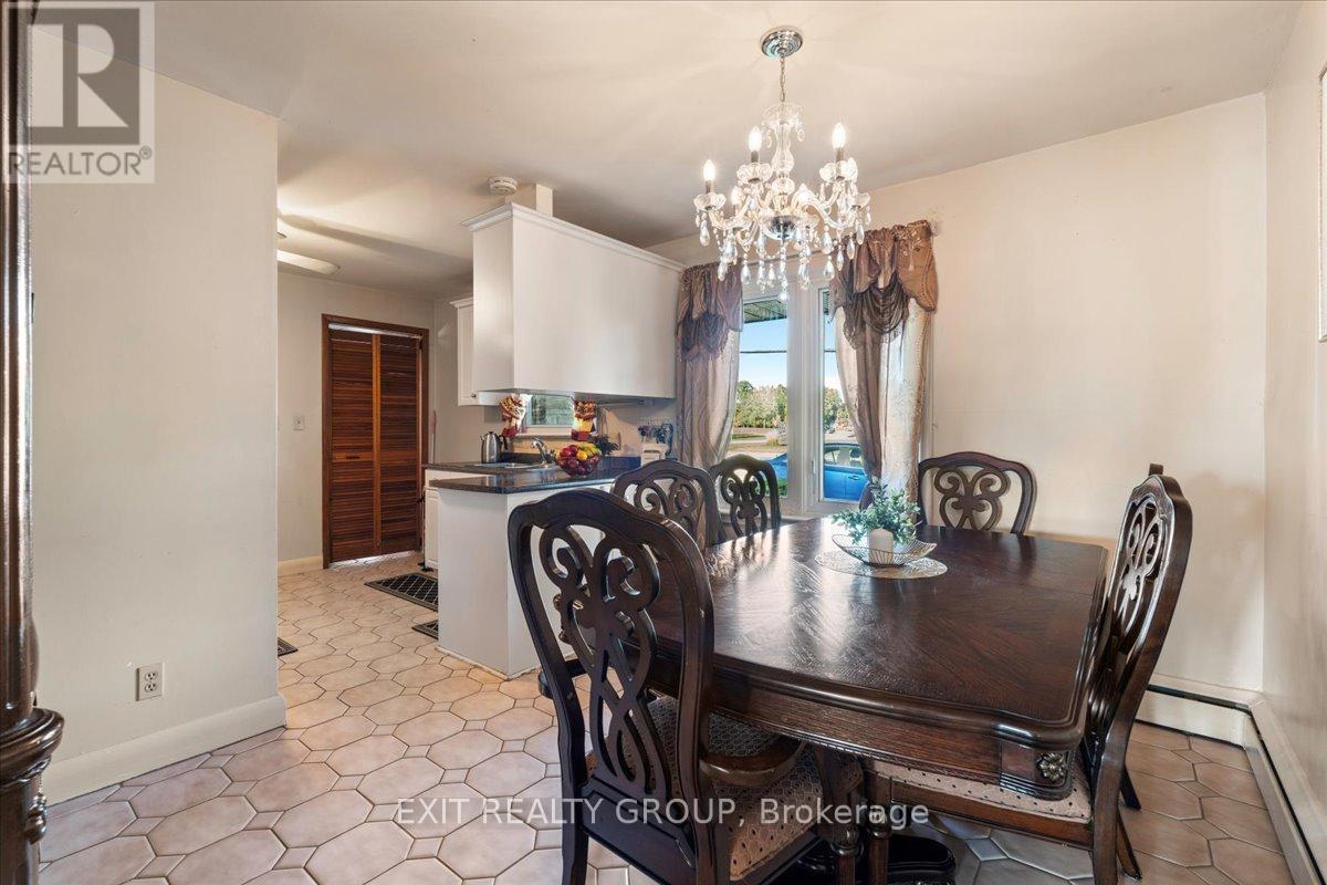 157 Dundas Street W, Belleville, Ontario  K8P 1A7 - Photo 8 - X12102593