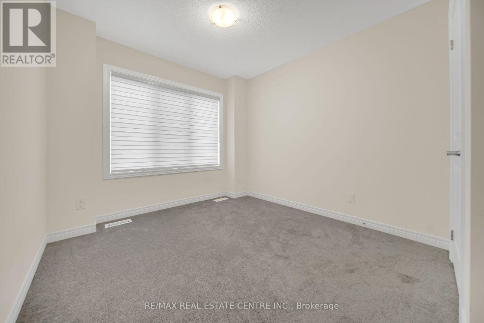 200 Broadacre Drive, Kitchener, Ontario  N2R 0S6 - Photo 32 - X12102537