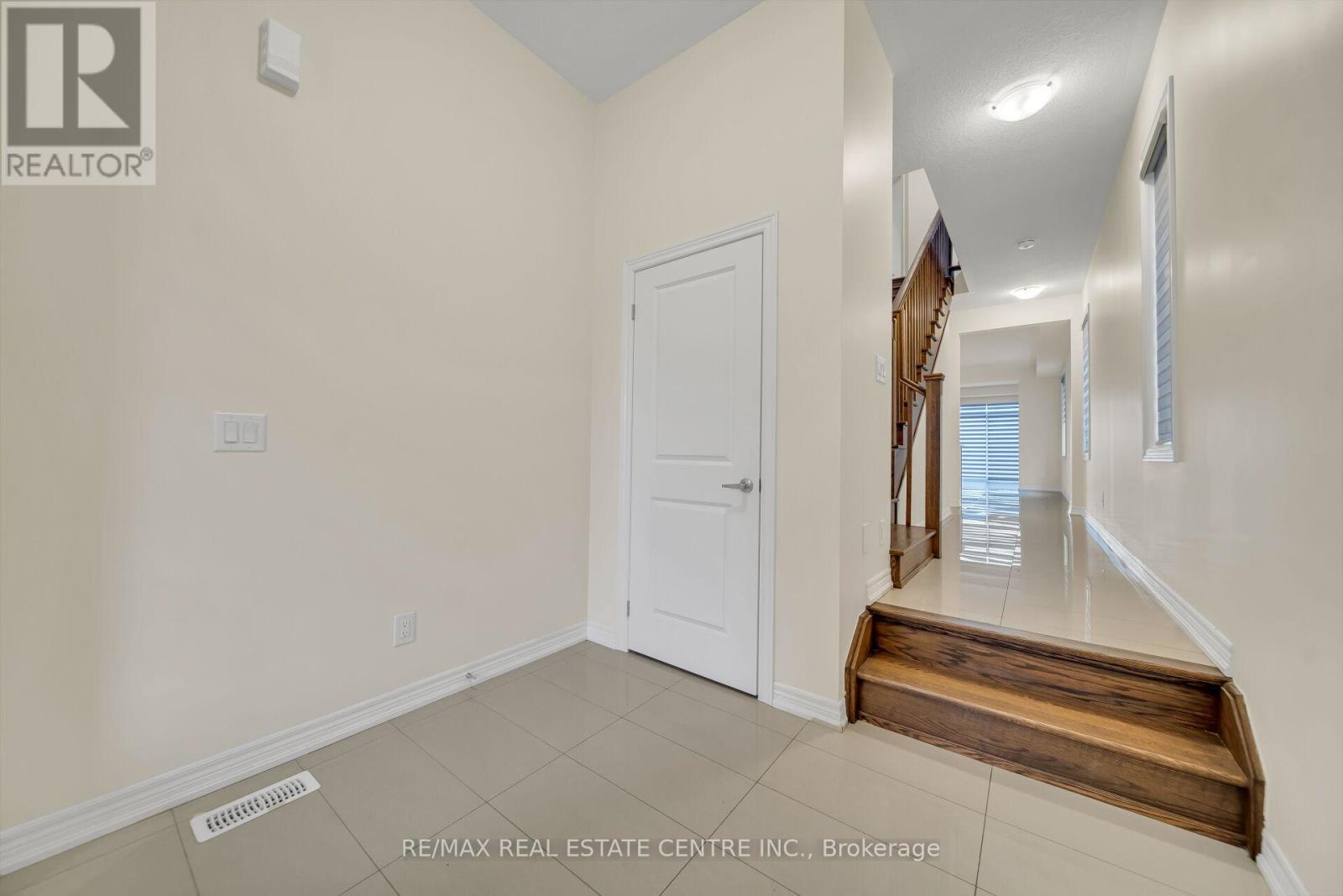 Property at 200 BROADACRE DRIVE image 5