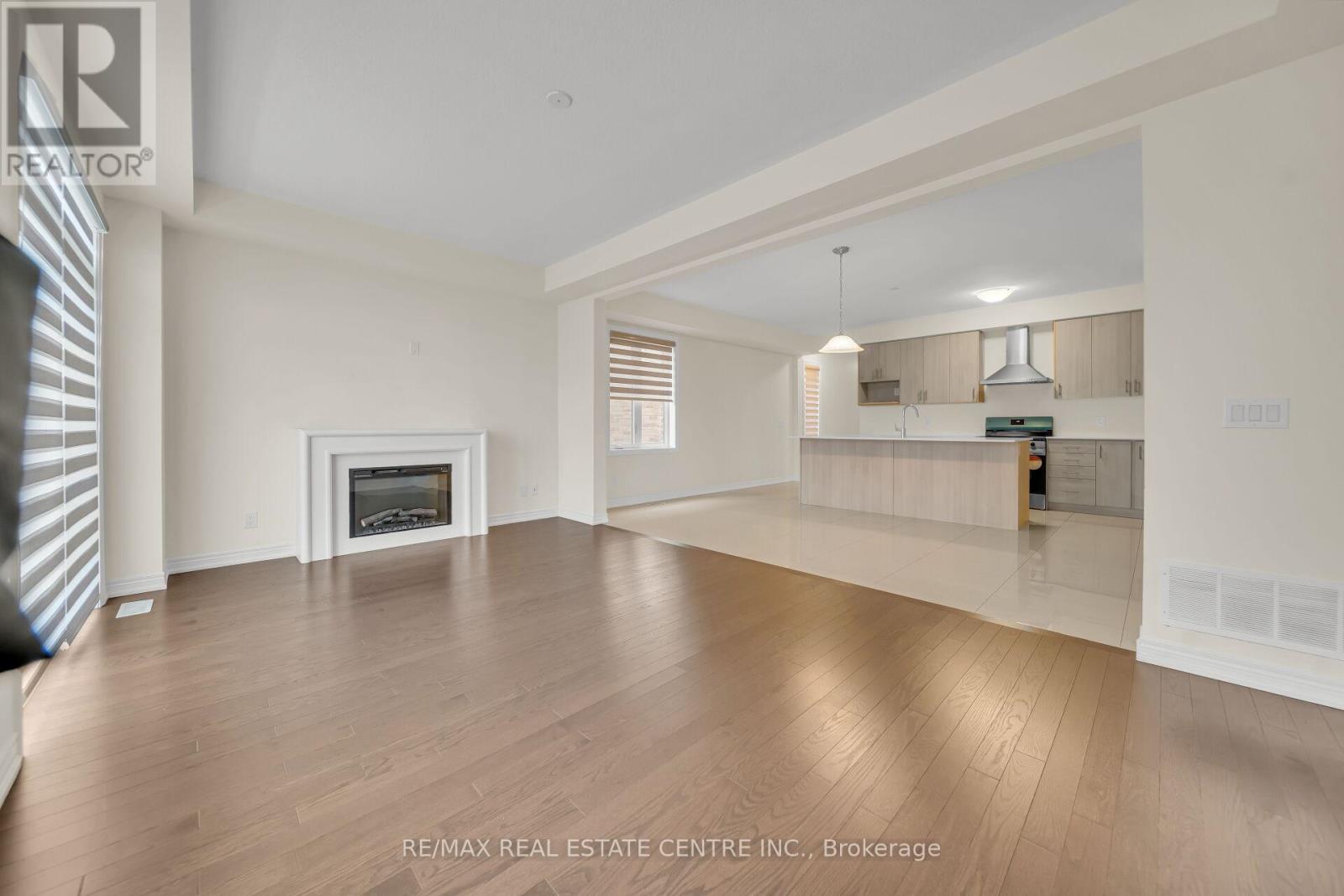 200 Broadacre Drive, Kitchener, Ontario  N2R 0S6 - Photo 9 - X12102537