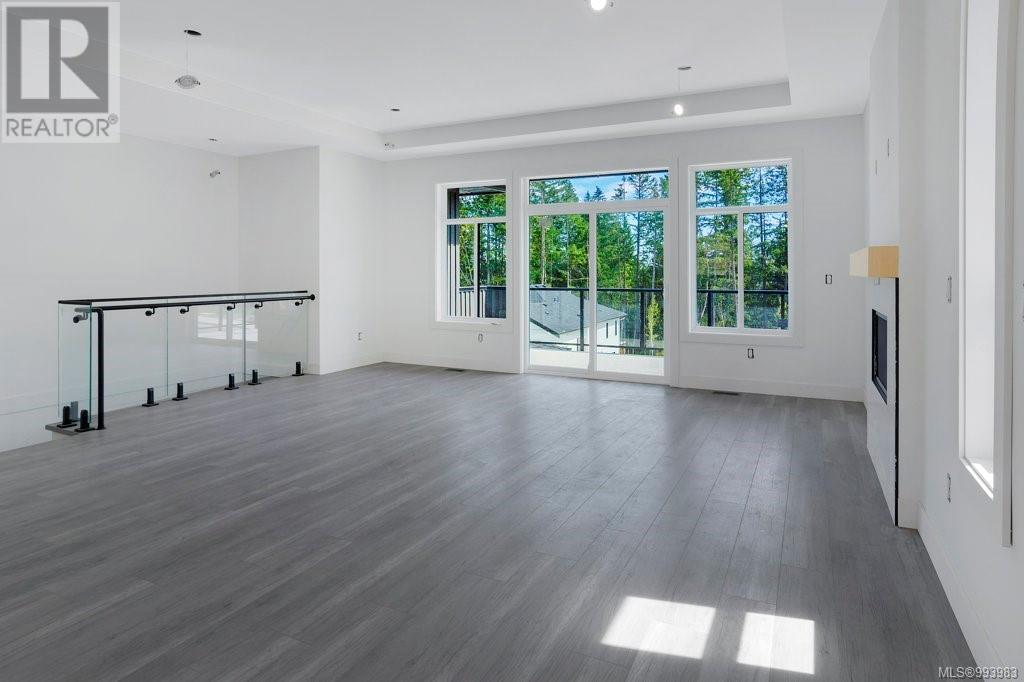 Property at 710 Stringer Way image 5