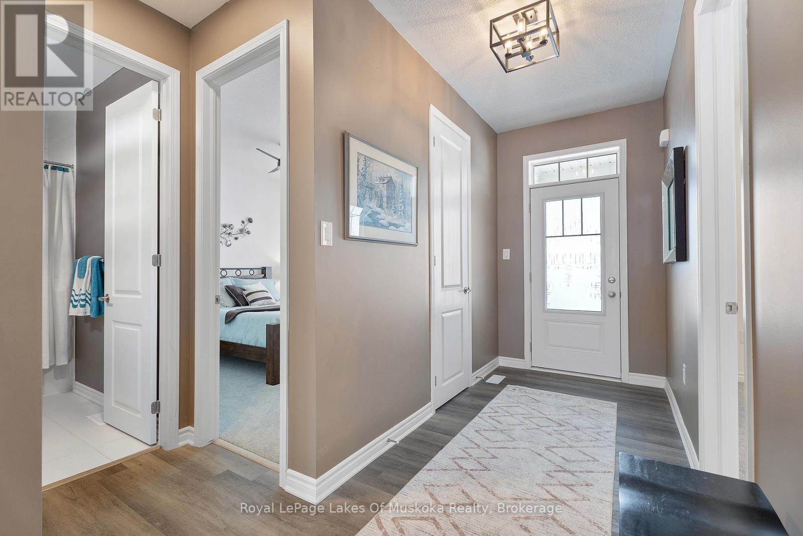 55 Dyer Crescent, Bracebridge, Ontario  P1L 0A9 - Photo 3 - X11948000