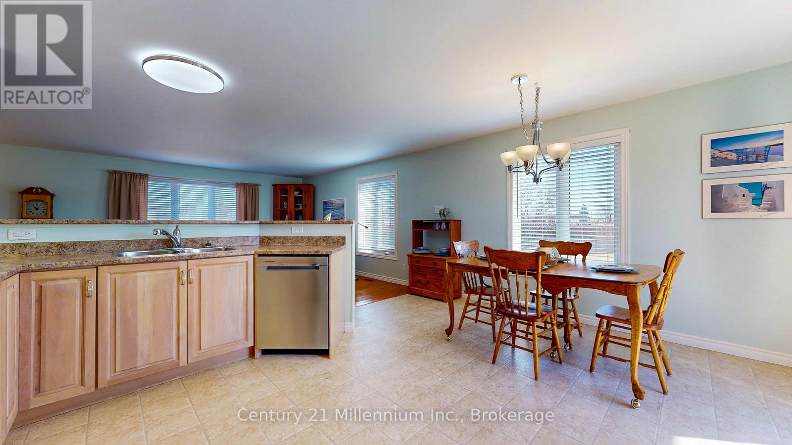 2 St Andrews Drive, Meaford, Ontario  N4L 0A2 - Photo 23 - X12088148
