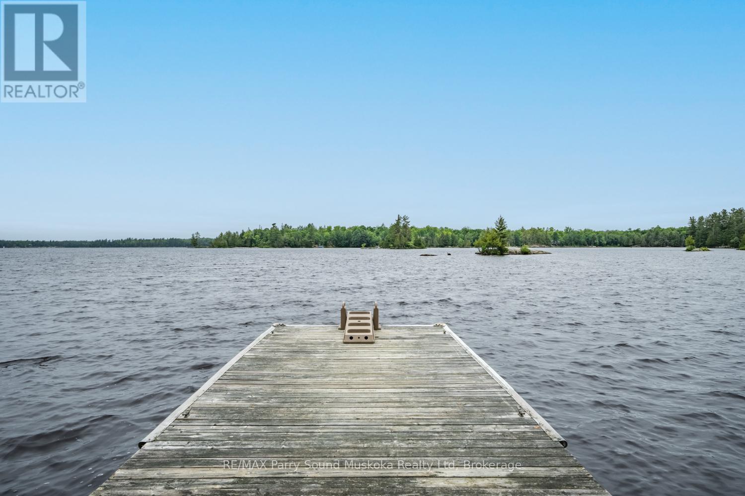 24 Wendy's Lane, Mckellar, Ontario  P2A 0B5 - Photo 11 - X12097604