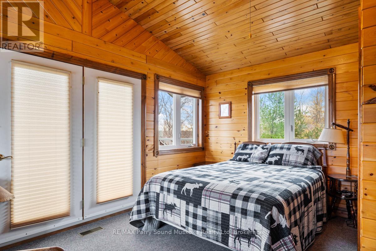 24 Wendy's Lane, Mckellar, Ontario  P2A 0B5 - Photo 33 - X12097604