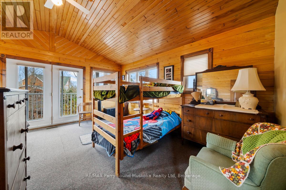 24 Wendy's Lane, Mckellar, Ontario  P2A 0B5 - Photo 35 - X12097604