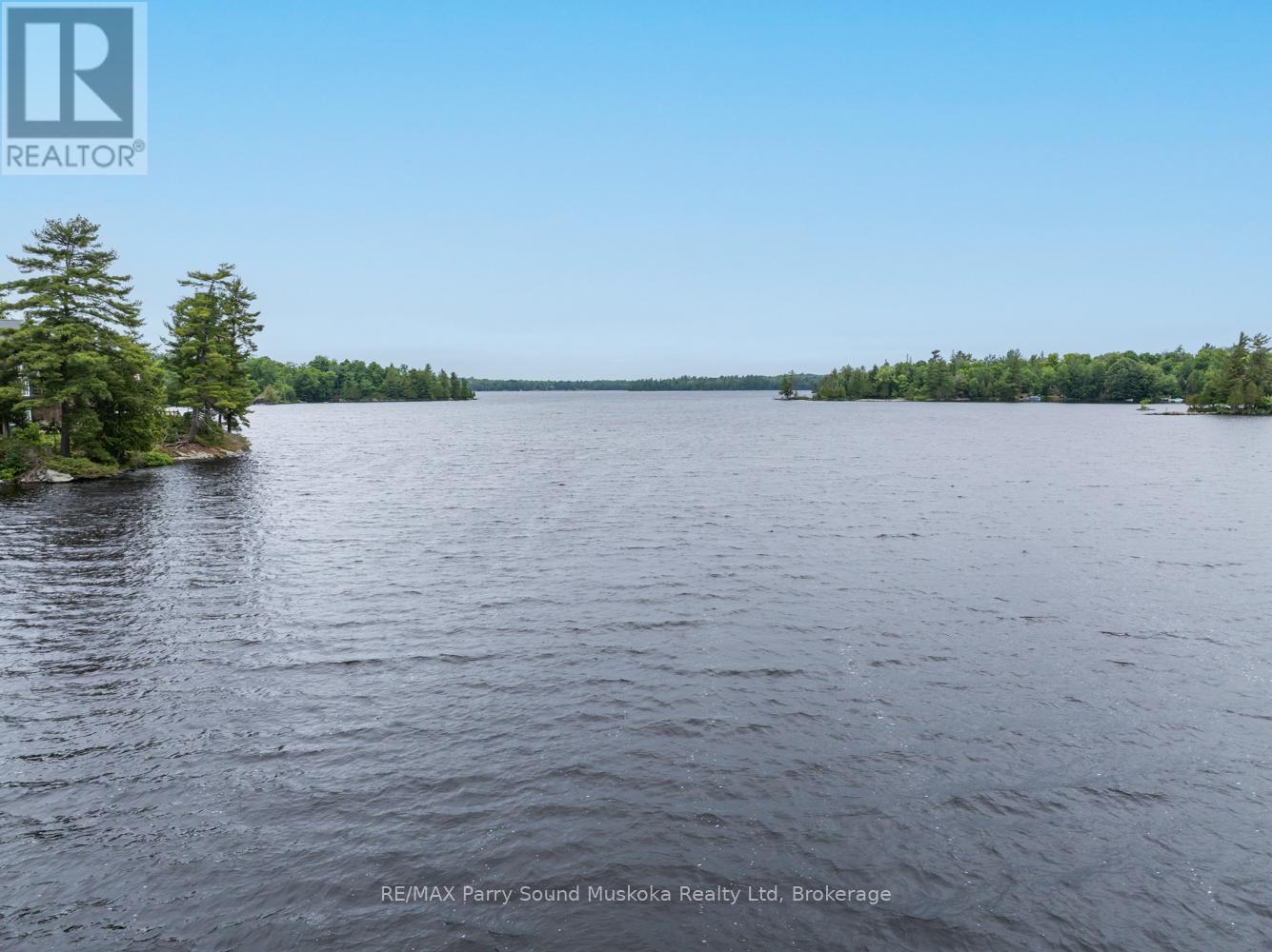 24 Wendy's Lane, Mckellar, Ontario  P2A 0B5 - Photo 2 - X12097604