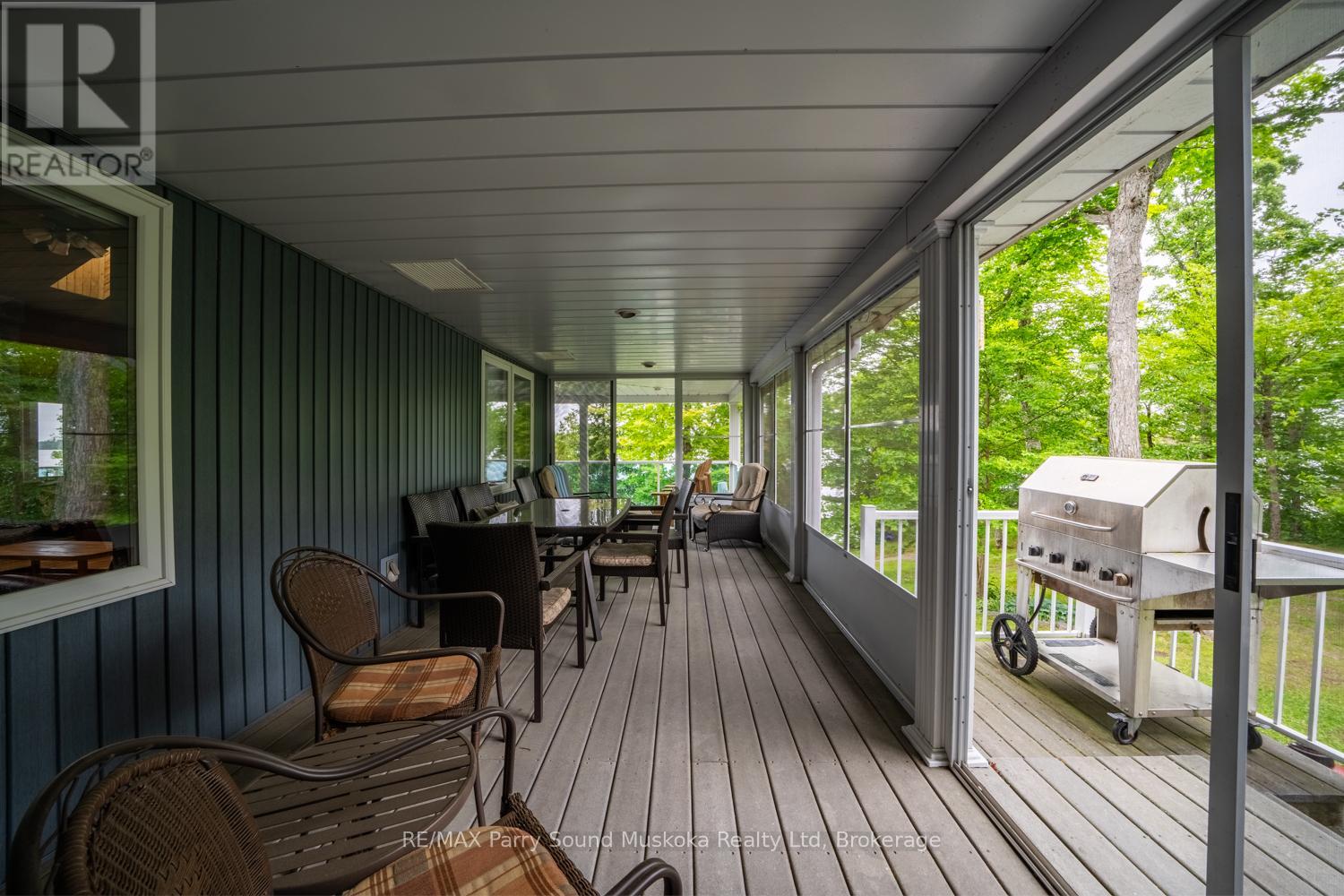 24 Wendy's Lane, Mckellar, Ontario  P2A 0B5 - Photo 4 - X12097604