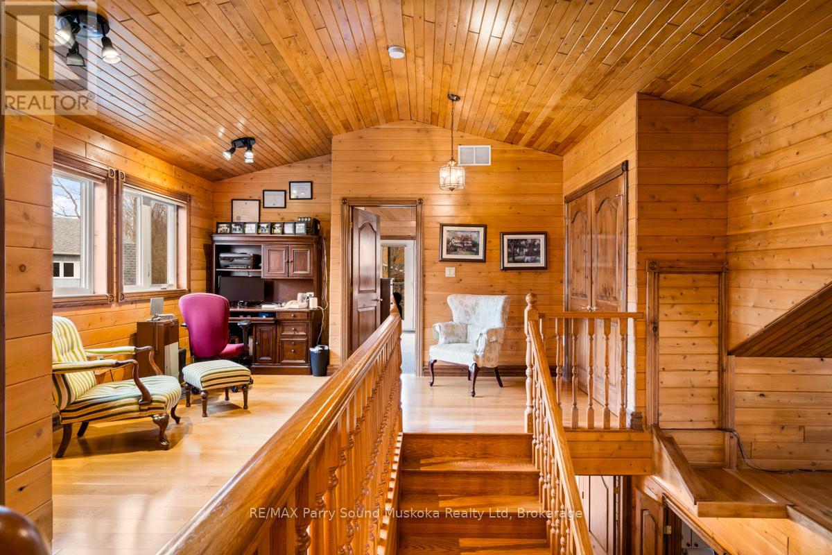 24 Wendy's Lane, Mckellar, Ontario  P2A 0B5 - Photo 34 - X12097604